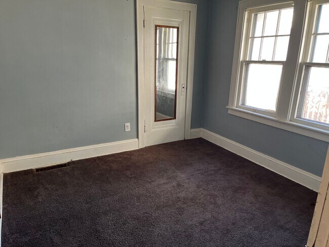 Photo - Akron Single Home