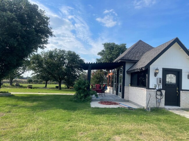 Photo - 1508 Schober Rd