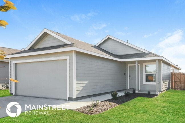 Photo - 3104 Helix Bay Dr