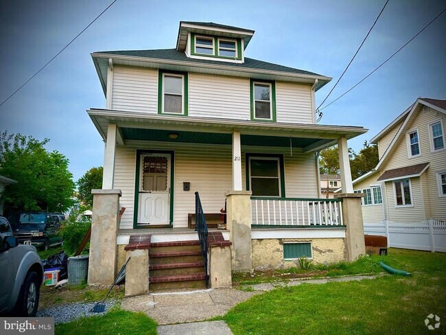 Building Photo - 211 Newton Ave Rental