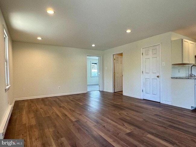 Photo - 1355 Gravel Pike