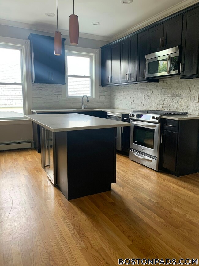 Building Photo - 12 Dorset St Rental