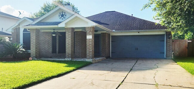 Photo - 213 Mango St
