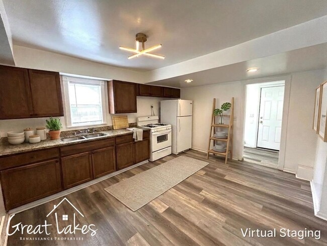 Photo - 23503 Bolam Ave