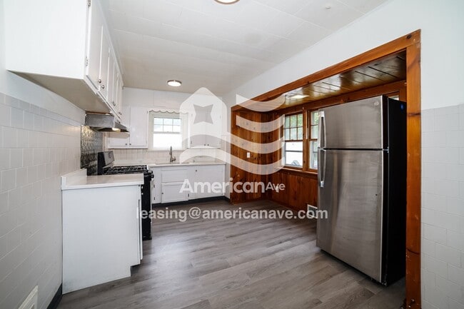 210 E Virginia Ave