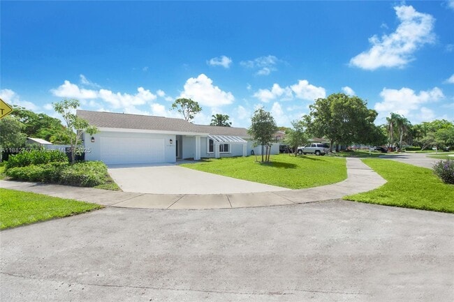 Building Photo - 11011 SW 110th Rd Rental