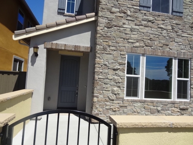 Building Photo - 2121 Pasqual Dr Rental