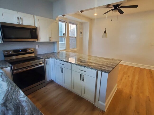 Building Photo - 5335 Angora Terrace Unit 1st Floor