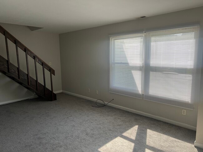 Photo - 824 W 59th Pl Unit B