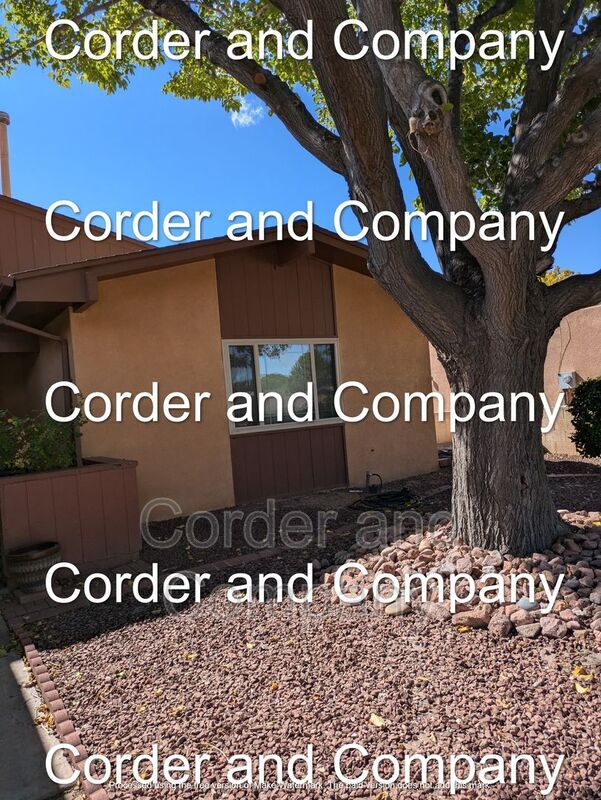 Photo - 8804 San Francisco Rd NE