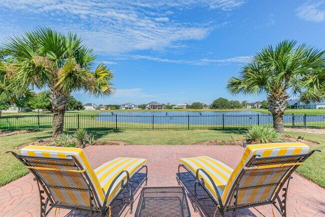 Photo - 1026 Kings Forest Ln
