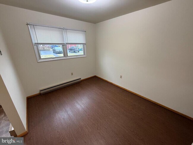 Photo - 114 W Vine St