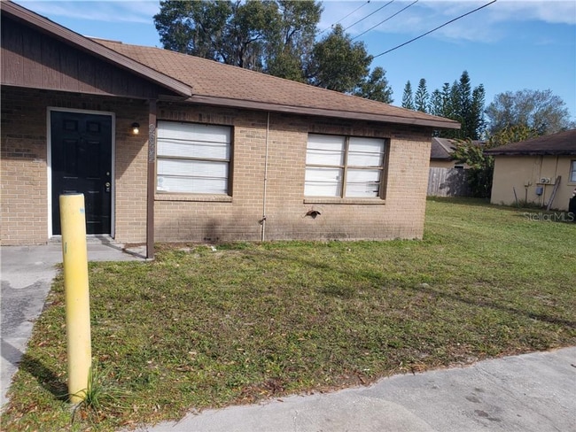 Building Photo - 2832 Skyview Dr