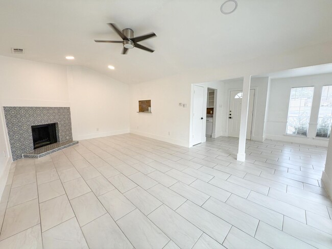 Photo - 7528-7528 Thistle Ln Unit 7528 Thistle Lane