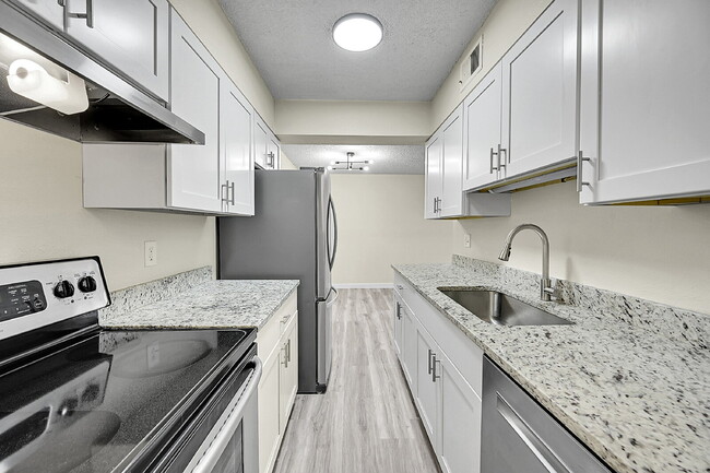 Photo - $1,850, 2-bed, 1 bath, located in Centennial Unidad Apt 108