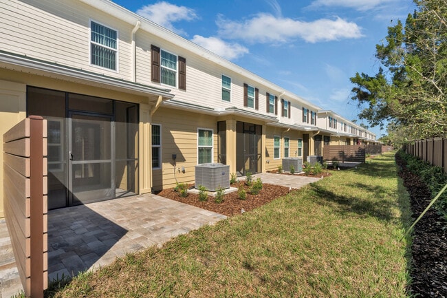 Cape Morris Cove Apartments & Townhomes