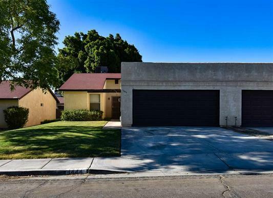 Photo - 1444 W 15th St Townhome