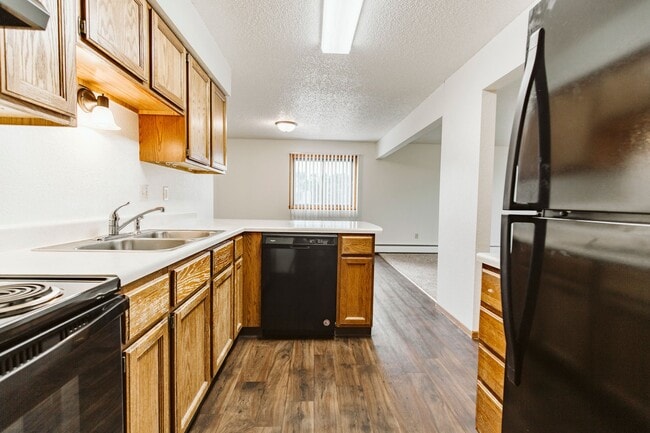 Photo - Chandler 1802