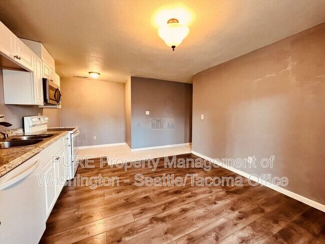 Photo - 4215 N Vassault St