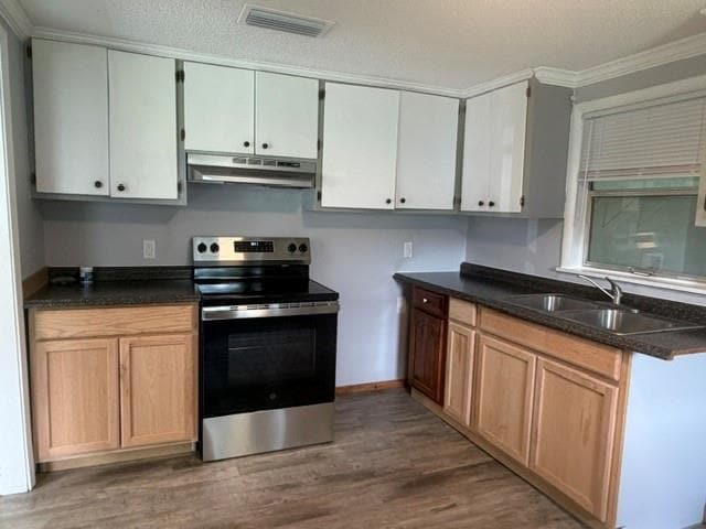 Photo - 10375 Freeland Ave