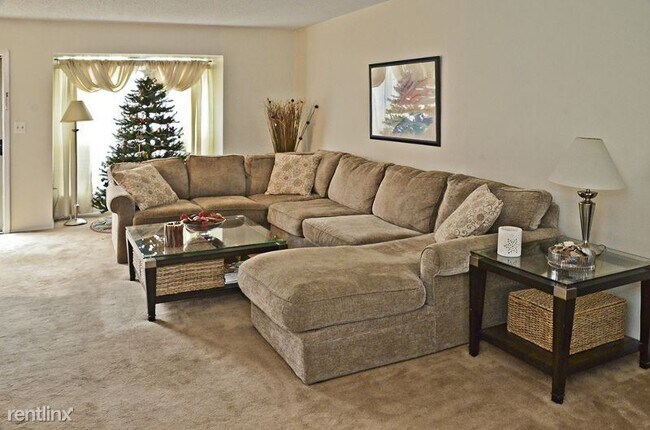 Photo - 3 br, 2.5 bath Townhome - 19 Woodward Lane