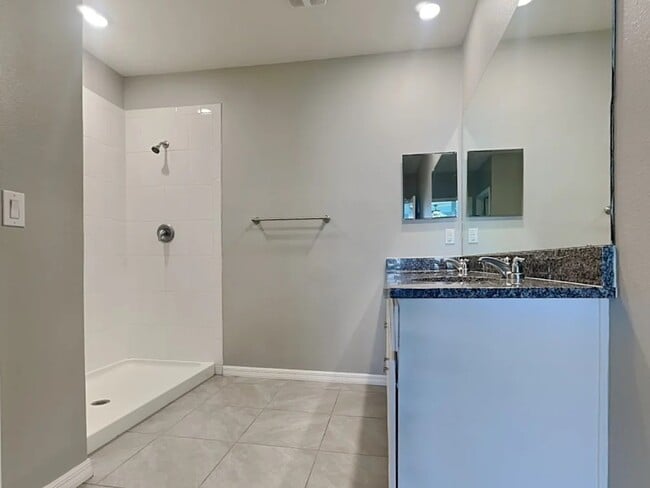 Photo - 5353 Arlington River Dr.