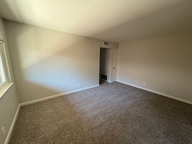 Photo - SAC T 6419 - 6421 Unit 6419