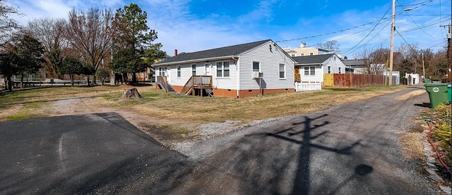 Photo - 1603 Monteiro Ave Unidad 1603