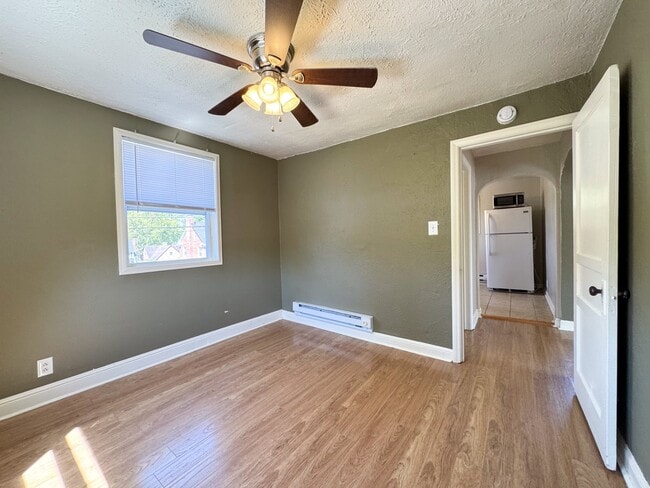 Photo - 321 S Walnut St Unit 1