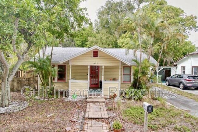 Photo - 1422 17th St W Casa