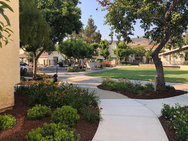 Irish Hills Hamlet Apartments
