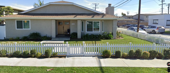 Photo - 1728 Santa Ana Ave Unidad A