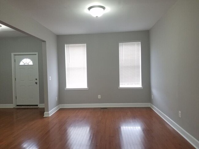 Photo - 3 Bedroom with Fenced in Rear Yard