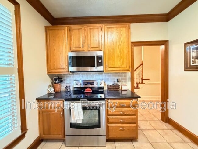 118 Weatherburne Dr