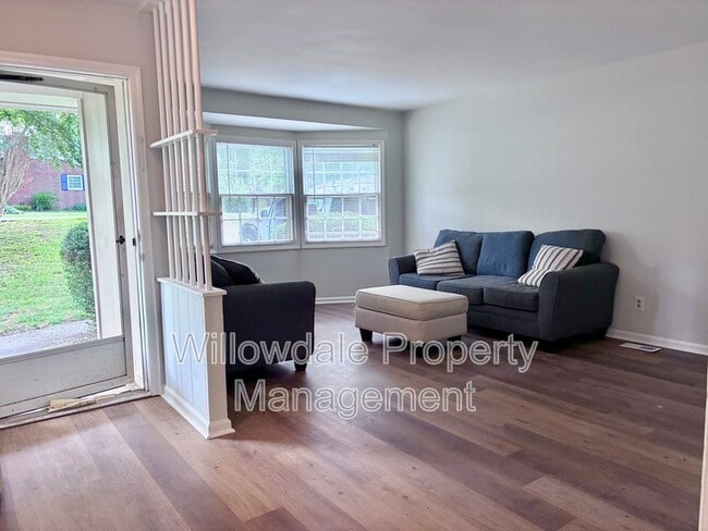 Photo - 8600 Marigold St