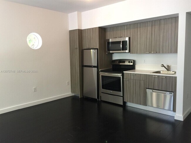Photo - 551 Michigan Ave Unit 122