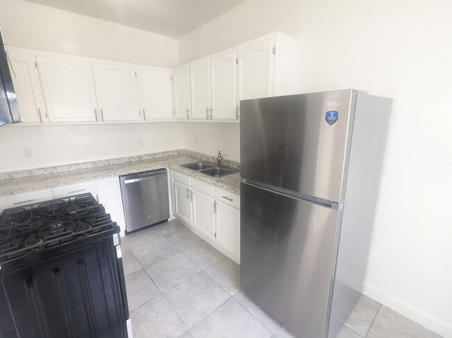 Photo - 1152 Gordon St Unidad 3