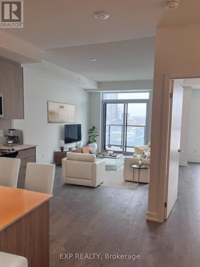 Photo - 55 Duke St W Unit 906