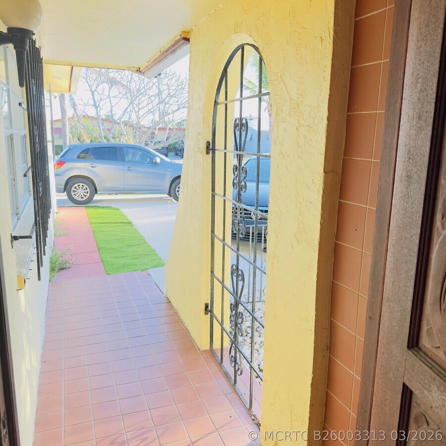 Photo - 416 San Mateo Dr