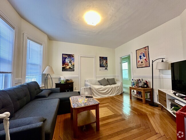 Building Photo - 539 Washington St Unit 2 Rental