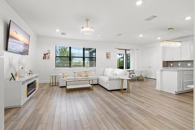 Photo - 16235 Pine Mist Dr