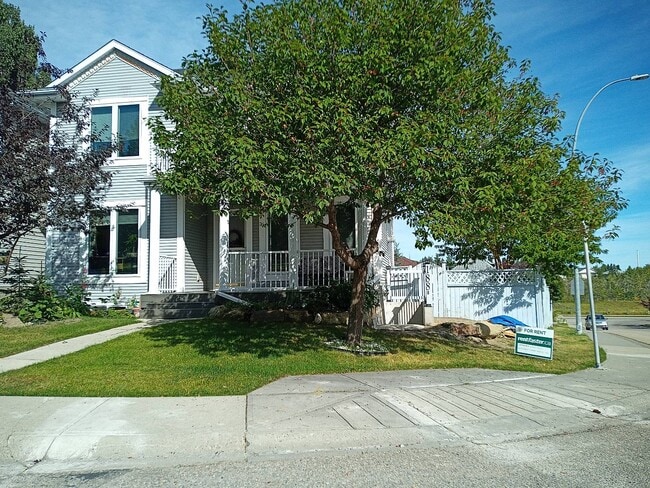 Photo - 188 Tuscany Valley Dr NW