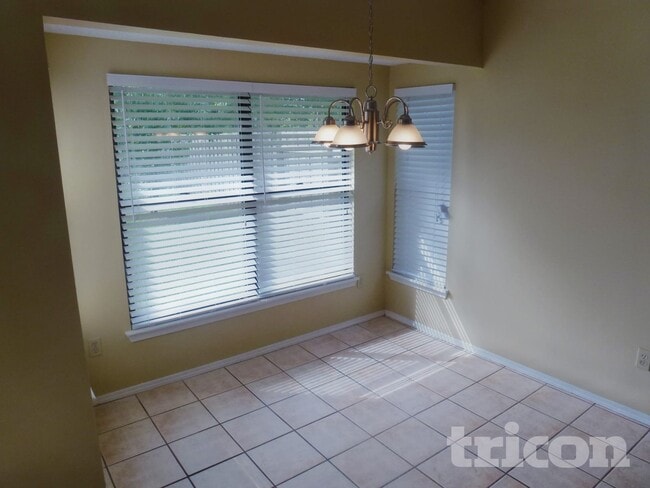 Photo - 1805 Clover Ct