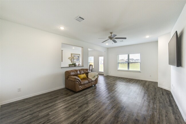 Building Photo - 1088 Rd 5102 Rental