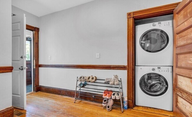 Photo - 180 St Alphonsus St Unidad 3