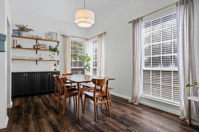 Photo - 2712 Big Meadow Dr