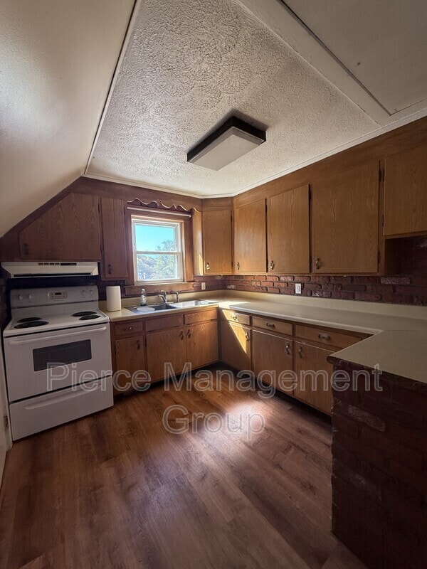 Photo - 69 Turnpike St Unit B