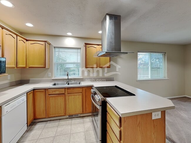 Photo - 2285 NW McGarey Dr