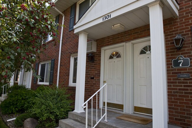 Brentwood Apartments