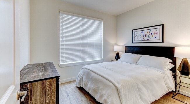 Photo - 627 Canvas Ave